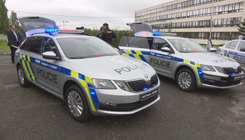 Policisté mají nová auta! Nahradí ta zastaralá, která najela i 400 tisíc km