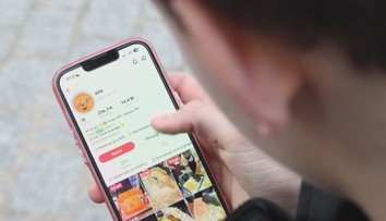 V Austrálii vyšetřují porušení zákazu sociálních sítí. Škodí dětem, míní další země