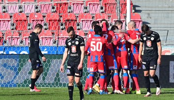 Čermák poslal Plzeň do čtvrtfinále MOL Cupu. Proti Hradci slavil hattrick