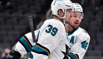 Hertl měl proti LA nabito. Ani jeho dvě gólové trefy ale debakl neodvrátily