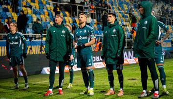 Slavný klub na dně: Fanoušci po další ztrátě drsně vyhrožovali hráčům
