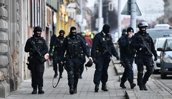 Dopustili se nekalých tendrů? Policie zasahuje na středočeské správě silnic