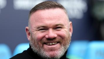 Rooney má zdravotní problém, který ho ovlivňuje při práci. Fanoušci jsou v šoku