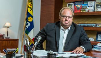 Hejtman Novák: Proti prodeji nemocnic a za horníky z OKD