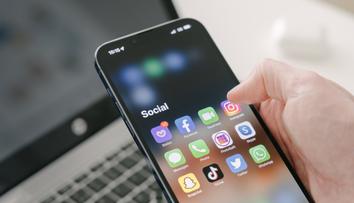 „Hniloba mozku“ ohrožuje snad všechny. Sociální sítě mohou mít vliv jako drogy