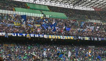 Fanoušci Interu Milán opustili při zápase stadion. Násilím k tomu nutili i ostatní
