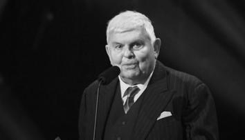 Zemřel oblíbený herec Stanislav Šárský. Zářil v seriálech Bakaláři a Lajna