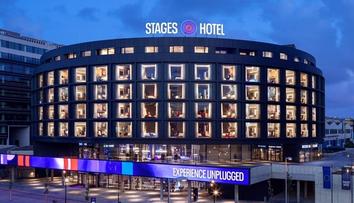 Moderní hotel získal titul Stavba roku. Porotu si získal netradičními prvky