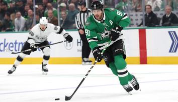 Pohroma pro Dallas. Jeho klíčový centr se zranil, bude mimo do konce sezóny