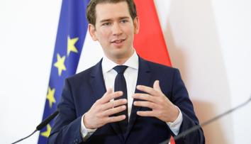 Rakouský kancléř Sebastian Kurz rezignoval. Dohnal ho skandál s úplatky
