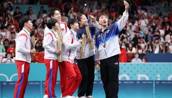 Konflikt stranou. Olympionici z Jižní a Severní Koreje si udělali selfie