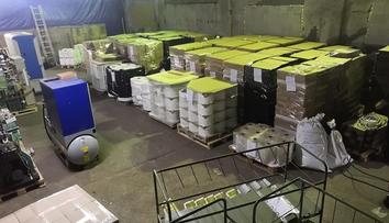 Gang v Ostravě nelegálně vyráběl miliony cigaret. Policie zadržela šest lidí