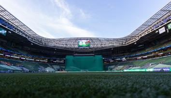 Bizár v Brazílii. Fanoušci byli při zápase na tribuně, fotbal viděli jen na obrazovce