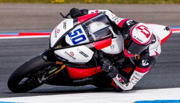 Vostatek v prvním závodě bojoval o desítku, Bulega pokračuje v neskutečné sérii
