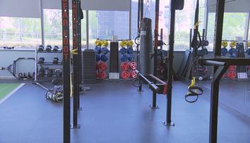 Brzy se nejspíš otevřou fitness centra. Ale co sauny a bazény?