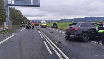 Nehoda čtyř aut zablokovala silnici u Moravské Třebové. Dva zranění
