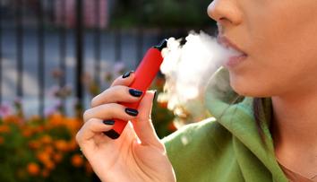 Německé školy dobývá nová zombie droga. Je 300× silnější než marihuana