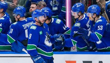 Svejkovský na první výhru v NHL čeká. Vancouver padl po nájezdech