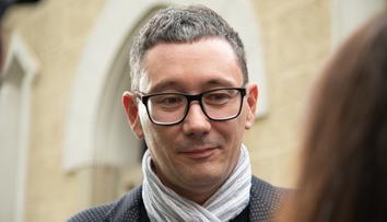 Jiří Ovčáček poprvé veřejně vyvedl svou ženu. Na předávání se měla k Pavlovi