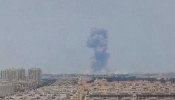 Obří exploze v Číně. Chemičku pohltily plameny, valí se oblaka dýmu