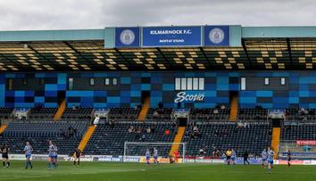 Talentovaná fotbalistka terčem urážek. Lidé kritizují její vzhled, hlavně akné