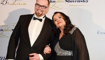 Smetánka na plese: Gregorová to roztočila se zajíčkem! Kdo přišel?