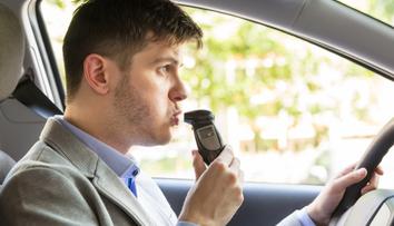 Může řidič nadýchat po vypití nealko radleru? Test dopadl hodně překvapivě