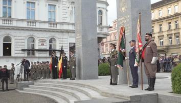 V Plzni si připomněli konec války. Oslavy završil pietní akt