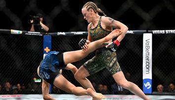 Ševčenková zlomila soupeřce nos a opět slaví, legenda UFC se loučila