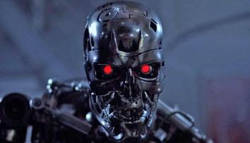 Bizarní zápas obletěl internet. Robot v kleci poslal k zemi influencera