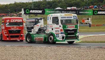 Ovládne Buggyra opět mostecký autodrom? Sledujte živě na VOYO!