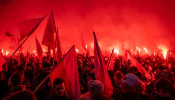 V Polsku se vzbouřili fanoušci, chtějí zpátky na stadiony! Policie zakročila