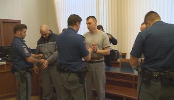 Seniora přepadli a uškrtili. Kvůli starožitným hodinám za pět tisíc