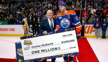 McDavid vyhrál dovednostní soutěže v NHL, Pastrňákovi se nedařilo