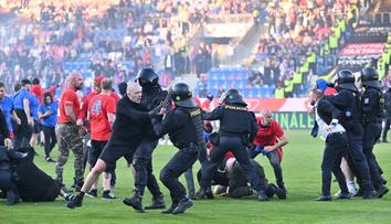 GLOSA: Český fotbal pro fanoušky? Chuligánům patří doživotní zákaz