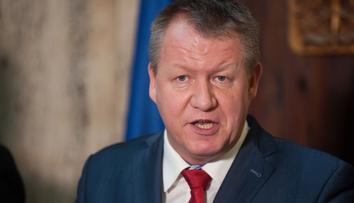 Trasovat nestíhají, ale buzerovat jo! Řediteli nemocnice vadí kontrola z hygieny