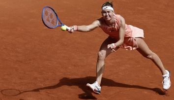 Bouzková prolétla ve Štrasburku do 2. kola, dál jde i Lehečka v Hamburku
