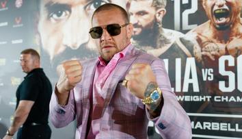 Nezvyklé ticho před bouří. Slavný šampion se vrací do boje v životní formě