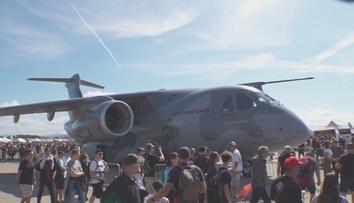 Dny NATO přilákaly 150 tisíc lidí. Armáda ukázala nový letoun i protivzdušný systém