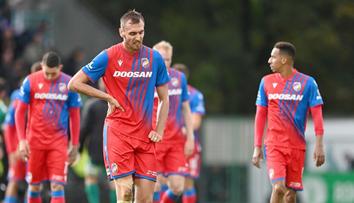 Sparta po výhře ztrácí už jen 3 body na Plzeň, která prohrála na Slovácku 0:2