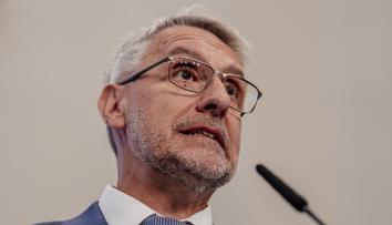 Česko zavádí tajná bezpečnostní opatření. Platí stupeň ohrožení terorismem B