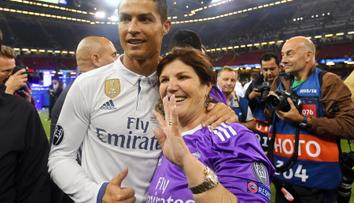 Božský Cristiano přestál těžké chvíle! Jeho maminku pustili z nemocnice