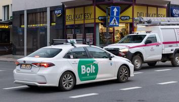 Taxikář se měl pokusit unést Andreu za hranice. Musela za jízdy vyskočit z auta