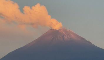 Sopka Popocatépetl je stále aktivní. Evakuace by se týkala 3,5 milionu lidí