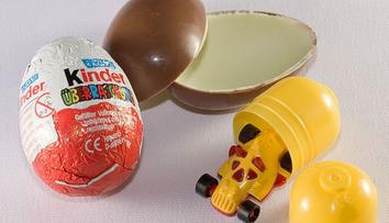 Kvůli podezřením na salmonelu zavřeli továrnu, kde se vyráběly čokolády Kinder