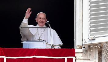 Nástupce Františka: Vatikán má několik favoritů, může mít prvního černého papeže