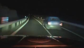 Honička skončila až PIT manévrem. Řidič měl zákaz řízení a vyhýbal se vězení
