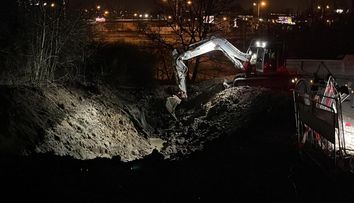 Velká havárie v Praze. Bez vody je 77 tisíc domácností, školy jsou zavřené