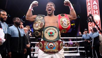 Boxer Anthony Joshua umravnil skupinku studentů. Vtrhl k nim na kolej