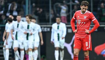 Bayern po 20 zápasech prohrál. V deseti na Borussii nestačil